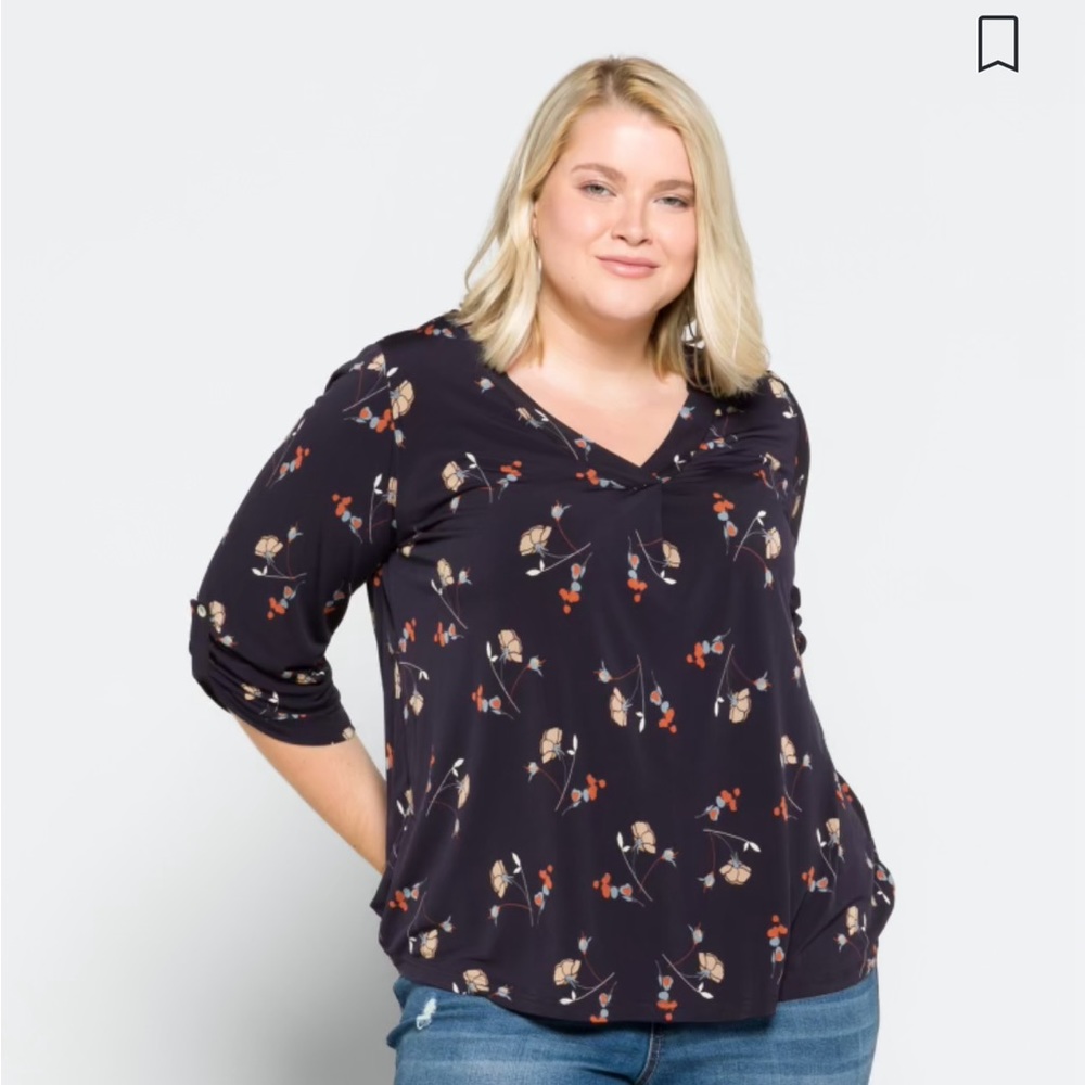 BEACON
Patty Roll Tab Knit Top